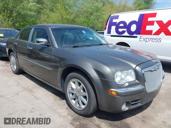 2008 Chrysler 300 C Hemi with VIN 2C3LA63H18H172015, listed as a IAAI auction lot 42055764 with 130,915 mi miles. Bid and sale history available at carsss.com. Image 1.
