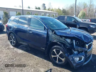 2018 Kia Sorento EX with VIN 5XYPHDA57JG387716, listed as a IAAI auction lot 41918126 with 41,873 mi miles and . Bid and sale history available at carsss.com. Image 1.