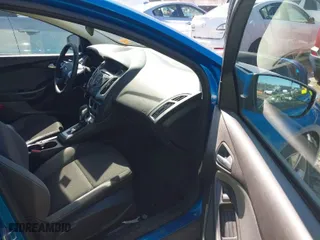 2014 Ford Focus SE with VIN 1FADP3F23EL269452, listed as a IAAI auction lot 41768594 with 40,380 mi miles. Bid and sale history available at carsss.com. Image 5.