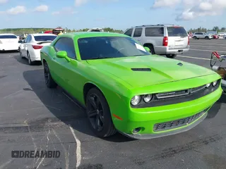 2017 Dodge Challenger SXT Plus с VIN 2C3CDZAG7HH627114, выставлен на аукционе IAAI как лот 42453068 с пробегом 73 957 миль миль и . История ставок и продаж доступна на DreamBid. Изображение 6.