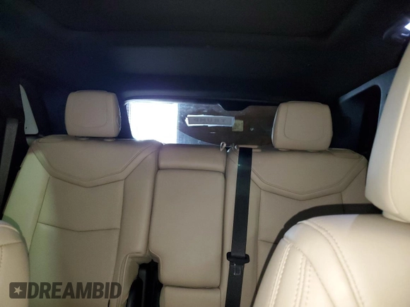 2019 Cadillac XT5 Luxury AWD z VIN 1GYKNDRS7KZ160956, wystawiony jako Copart lot #57154785 z przebiegiem 74 937 mil mil oraz Szkoda całkowita • Salvage title. Historia ofert i sprzedaży dostępna na DreamBid. Obrazek 10.