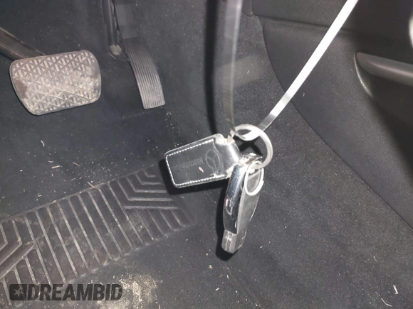2012 Mercedes-Benz GL 350 with VIN 4JGBF2FE8CA798442, listed as a IAAI auction lot 41752305 with 130,348 mi miles and . Bid and sale history available at DreamBid. Image 11.