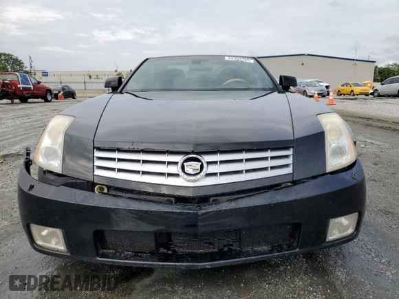 2006 Cadillac XLR z VIN 1G6YV36A265600782, wystawiony jako Copart lot #54352705 z przebiegiem 94 678 mil mil oraz Szkody całkowita. Historia ofert i sprzedaży dostępna na DreamBid. Obrazek 5.