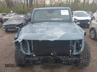 2022 Ford Bronco with VIN 1FMDE5BH1NLB25626, listed as a IAAI auction lot 41936732 with 50,963 mi miles and . Bid and sale history available at DreamBid. Image 17.