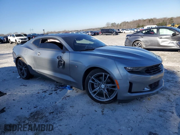 2023 Chevrolet Camaro 1LT z VIN 1G1FB1RSXP0154765, wystawiony jako Copart lot #42333035 z przebiegiem 33 836 mil mil oraz Szkoda całkowita • Salvage title. Historia ofert i sprzedaży dostępna na DreamBid. Obrazek 4.