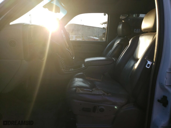 2003 GMC Yukon Denali with VIN 1GKEK63U23J340495, listed as a Copart auction lot 46332495 with 217,873 mi miles and Salvage Title. Bid and sale history available at carsss.com. Image 7.