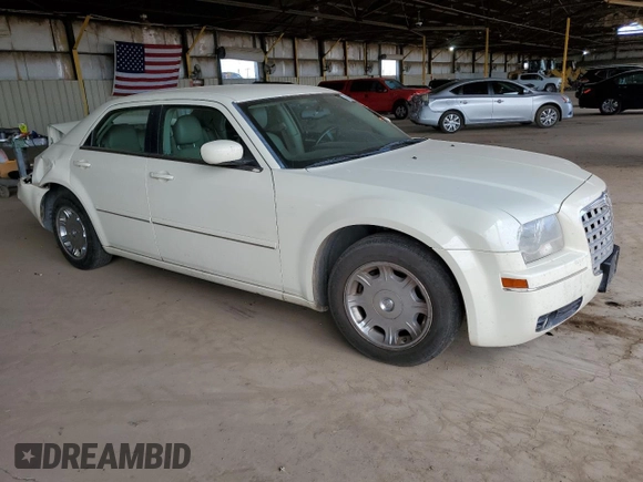 2005 Chrysler 300 Touring with VIN 2C3JA53G45H528672, listed as a Copart auction lot 55081825 with Not Provided miles and Salvage Title. Bid and sale history available at DreamBid. Image 4.