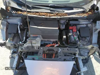 2019 Nissan LEAF SV z VIN 1N4AZ1CP1KC305958, wystawiony jako Copart lot #60573005 z przebiegiem 18 243 mil mil oraz Szkoda całkowita • Salvage title. Historia ofert i sprzedaży dostępna na DreamBid. Obrazek 11.
