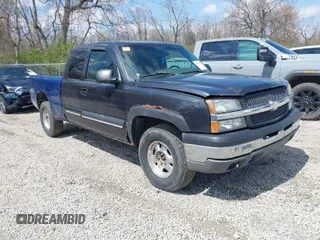 2003 Chevrolet Silverado 1500 LS with VIN 2GCEK19T931157408, listed as a IAAI auction lot 42005843 with 214,348 mi miles. Bid and sale history available at carsss.com. Image 1.