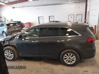 2019 Kia Sorento LX with VIN 5XYPGDA55KG556605, listed as a IAAI auction lot 42451151 with 83,171 mi miles and . Bid and sale history available at DreamBid. Image 14.