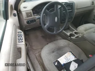 2005 Ford Explorer XLS z VIN 1FMZU62K85UA45423, wystawiony jako Copart lot #50586585 z przebiegiem Nie podano mil oraz Czysty tytuł • Clean title. Historia ofert i sprzedaży dostępna na DreamBid. Obrazek 8.