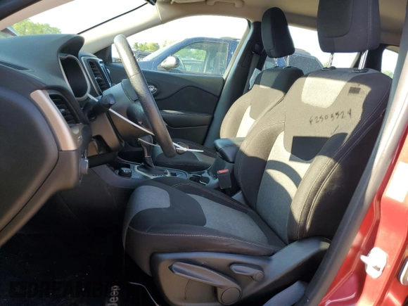 2017 Jeep Cherokee Sport with VIN 1C4PJMAS2HD217704, listed as a Copart auction lot 62503524 with 60,194 mi miles and Salvage Title. Bid and sale history available at carsss.com. Image 7.
