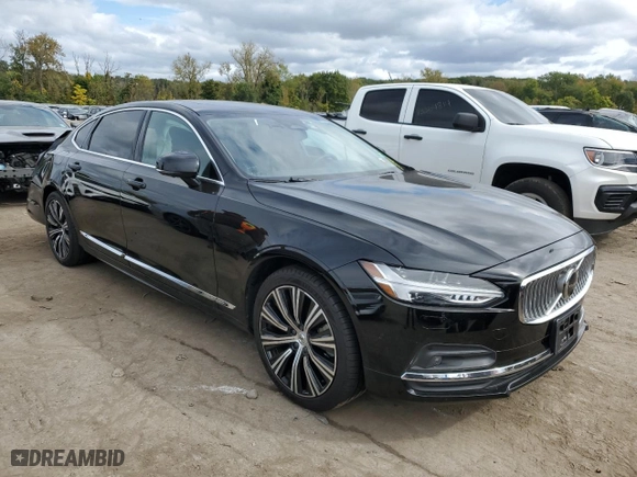 2023 Volvo S90 Plus with VIN LVY062MN8PP325487, listed as a Copart auction lot 72692804 with 67,044 mi miles and Salvage Title. Bid and sale history available at carsss.com. Image 4.