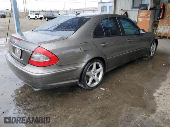 2009 Mercedes-Benz E-Class Luxury 3.5L with VIN WDBUF56X09B384525, listed as a Copart auction lot 48592155 with 93,272 mi miles and Salvage Title. Bid and sale history available at carsss.com. Image 3.