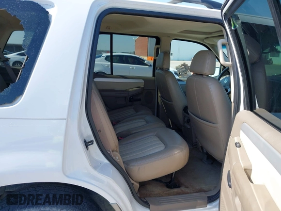 2002 Mercury Mountaineer with VIN 4M2DU86W02UJ21875, listed as a IAAI auction lot 41972193 with 154,699 mi miles and . Bid and sale history available at DreamBid. Image 8.