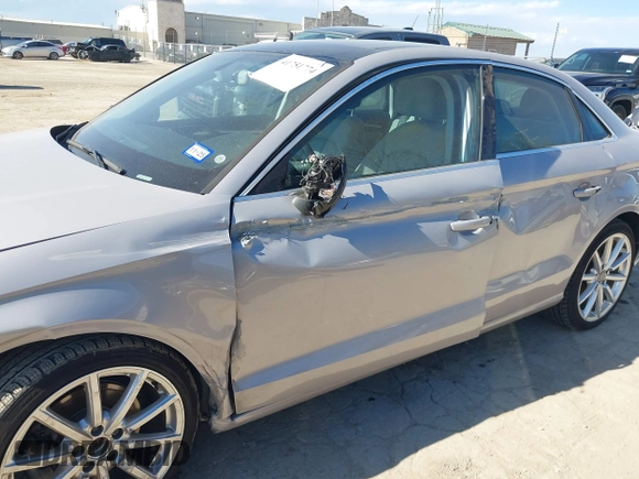 2016 Audi A3 Premium Plus z VIN WAUE8GFF7G1013705, wystawiony jako IAAI lot #41751774 z przebiegiem 34 112 mil mil oraz . Historia ofert i sprzedaży dostępna na DreamBid. Obrazek 6.
