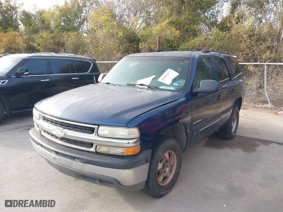 2001 Chevrolet Tahoe LT with VIN 1GNEC13T91J171857, listed as a IAAI auction lot 41095474 with 357,071 mi miles. Bid and sale history available at carsss.com. Image 2.
