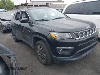 2020 Jeep Compass Latitude with VIN 3C4NJCBB8LT206001, listed as a IAAI auction lot 42352933 with 58,406 mi miles and . Bid and sale history available at DreamBid. Image 1.
