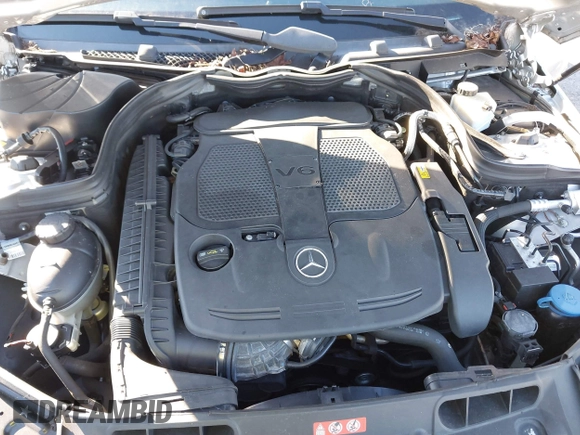 2013 Mercedes-Benz C 300 Sport with VIN WDDGF8AB2DG129176, listed as a IAAI auction lot 41354986 with 109,453 mi miles and . Bid and sale history available at carsss.com. Image 10.