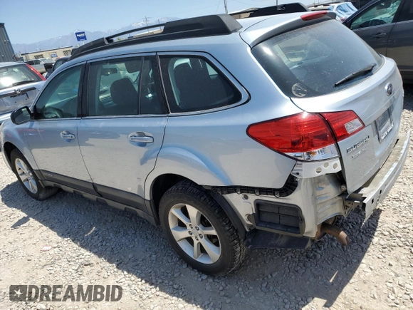 2014 Subaru Outback 2.5i with VIN 4S4BRCAC7E3272944, listed as a Copart auction lot 61164435 with 117,391 mi miles and Salvage title. Bid and sale history available at DreamBid. Image 2.