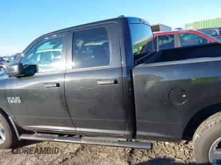 2018 Ram 1500 Express with VIN 1C6RR7FG1JS113902, listed as a IAAI auction lot 41406366 with 97,815 mi miles. Bid and sale history available at carsss.com. Image 14.