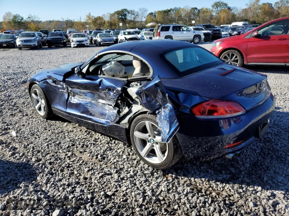 2015 BMW Z4 sDrive28i with VIN WBALL5C59FP557558, listed as a Copart auction lot 81958724 with 0 mi miles and Salvage Title. Bid and sale history available at carsss.com. Image 2.