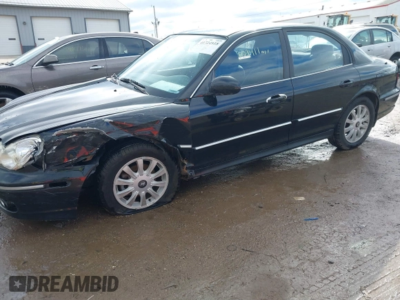 2005 Hyundai Sonata GLS with VIN KMHWF35H15A107824, listed as a IAAI auction lot 41724918 with 109,411 mi miles. Bid and sale history available at carsss.com. Image 14.