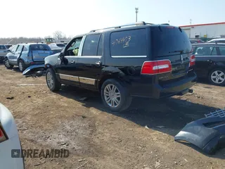 2008 Lincoln Navigator with VIN 5LMFU28538LJ21943, listed as a IAAI auction lot 41764473 with 116,431 mi miles. Bid and sale history available at carsss.com. Image 3.