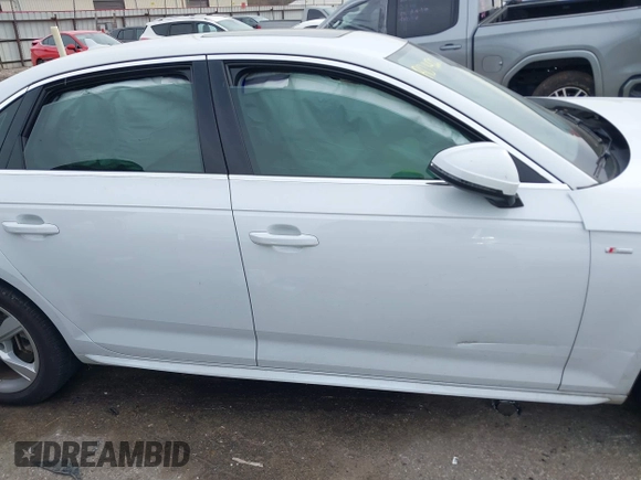 2019 Audi A4 Premium z VIN WAUDNAF4XKA017272, wystawiony jako IAAI lot #41332834 z przebiegiem 68 342 mil mil oraz . Historia ofert i sprzedaży dostępna na DreamBid. Obrazek 13.