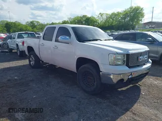 2008 GMC Sierra 1500 SLE1 z VIN 3GTEK13308G311110, wystawiony jako IAAI lot #42095136 z przebiegiem 166 626 mil mil oraz . Historia ofert i sprzedaży dostępna na DreamBid. Obrazek 1.