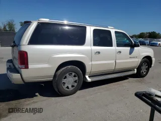 2005 Cadillac Escalade ESV z VIN 3GYFK66N15G159830, wystawiony jako Copart lot #48376245 z przebiegiem 231 914 mil mil oraz Szkody całkowita. Historia ofert i sprzedaży dostępna na DreamBid. Obrazek 3.