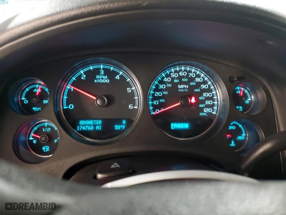 2009 Chevrolet Suburban LS with VIN 1GNFC16089R249869, listed as a Copart auction lot 81688434 with 174,768 mi miles and Salvage Title. Bid and sale history available at carsss.com. Image 9.