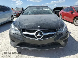 2015 Mercedes-Benz E 400 with VIN WDDKK6FFXFF301128, listed as a Copart auction lot 76691954 with 49,313 mi miles and Salvage title. Bid and sale history available at DreamBid. Image 5.