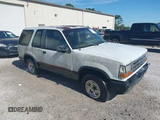 1994 Ford Explorer z VIN 1FMCU22X3RUC17762, wystawiony jako IAAI lot #42236548 z przebiegiem 99 597 mil mil oraz . Historia ofert i sprzedaży dostępna na DreamBid. Obrazek 1.