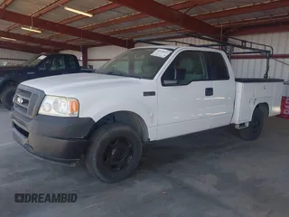 2007 Ford F-150 STX with VIN 1FTRX12W57KA80484, listed as a IAAI auction lot 42618913 with 199,013 mi miles and . Bid and sale history available at DreamBid. Image 2.
