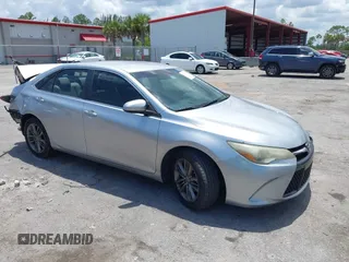 2015 Toyota Camry XLE z VIN 4T1BF1FK5FU970543, wystawiony jako IAAI lot #42373776 z przebiegiem 119 090 mil mil oraz . Historia ofert i sprzedaży dostępna na DreamBid. Obrazek 1.