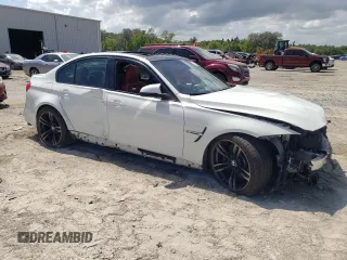 2015 BMW M3 z VIN WBS3C9C52FJ276479, wystawiony jako Copart lot #51453525 z przebiegiem 67 477 mil mil oraz Szkody całkowita. Historia ofert i sprzedaży dostępna na DreamBid. Obrazek 4.