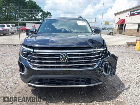 2024 Volkswagen Atlas SE with VIN 1V2WR2CA2RC531551, listed as a IAAI auction lot 42733108 with 34,551 mi miles and . Bid and sale history available at DreamBid. Image 12.