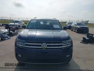 2019 Volkswagen Atlas SE with VIN 1V2WR2CA8KC618988, listed as a IAAI auction lot 42212845 with 60,481 mi miles and . Bid and sale history available at DreamBid. Image 12.