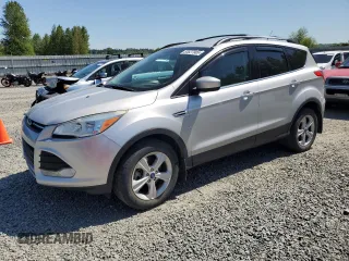 2014 Ford Escape SE with VIN 1FMCU9GX2EUB81039, listed as a Copart auction lot 55527985 with 145,854 mi miles and Clean Title. Bid and sale history available at carsss.com. Image 1.
