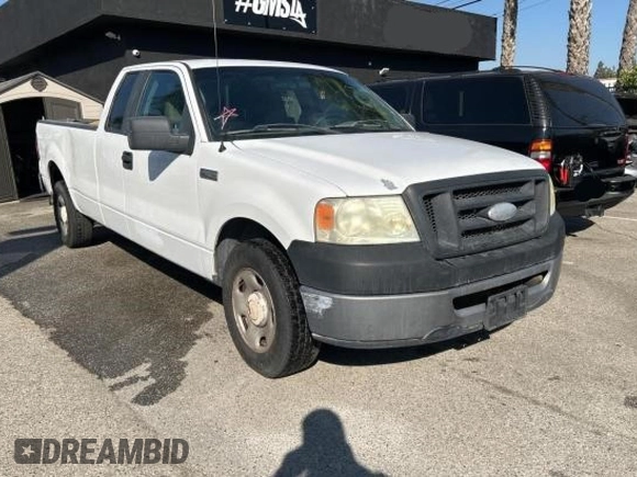 2008 Ford F-150 XL with VIN 1FTVX12578KD70345, listed as a Copart auction lot 79133324 with 122,847 mi miles and Clean title. Bid and sale history available at DreamBid. Image 1.