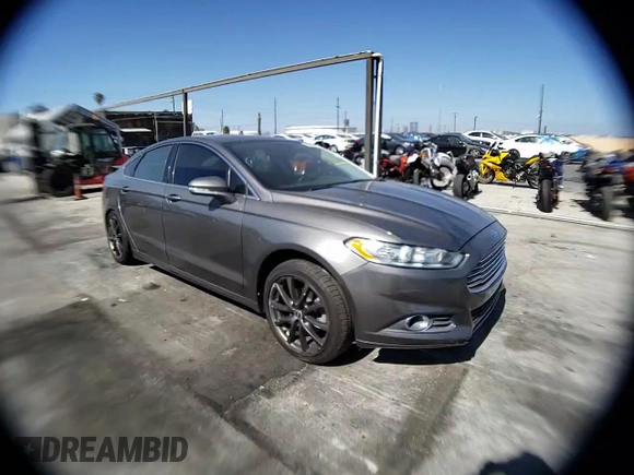 2013 Ford Fusion SE Hybrid z VIN 3FA6P0LUXDR362711, wystawiony jako Copart lot #57060425 z przebiegiem 155 031 mil mil oraz Szkoda całkowita • Salvage title. Historia ofert i sprzedaży dostępna na DreamBid. Obrazek 13.