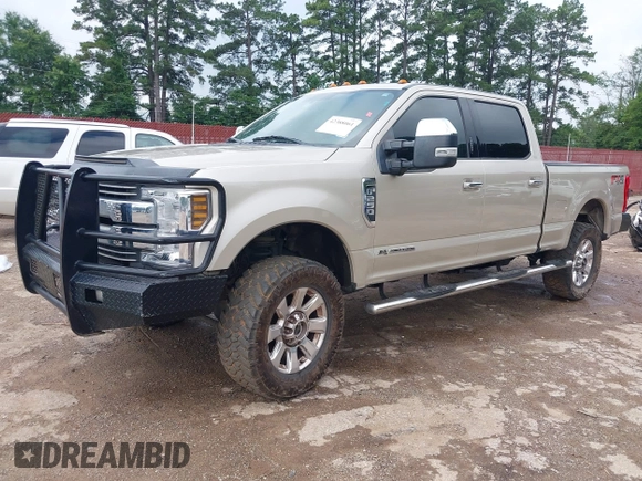 2018 Ford F-250 XL with VIN 1FT7W2BTXJEB50640, listed as a IAAI auction lot 42388061 with 274,829 mi miles and . Bid and sale history available at DreamBid. Image 2.