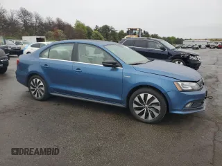2015 Volkswagen Jetta Sedan Hybrid SEL Premium with VIN 3VW637AJ9FM427293, listed as a Copart auction lot 56322994 with 203,494 mi miles and Clean Title. Bid and sale history available at carsss.com. Image 4.