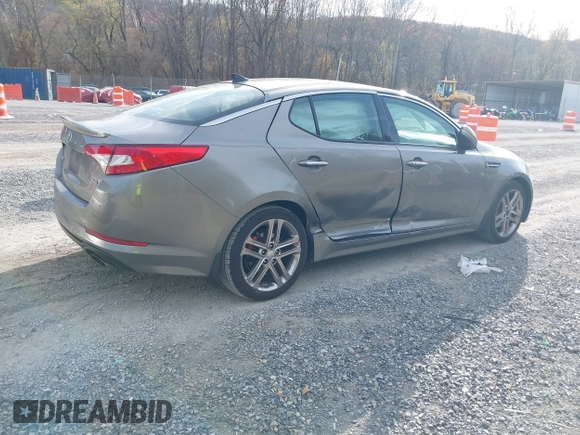 2013 Kia Optima SX with VIN 5XXGR4A68DG172070, listed as a IAAI auction lot 40820289 with 147,124 mi miles and . Bid and sale history available at DreamBid. Image 4.