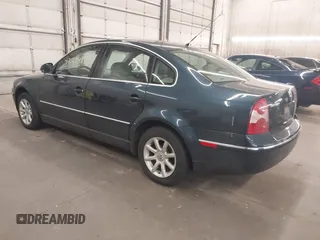 2004 Volkswagen Passat GLS z VIN WVWPD63B24P201432, wystawiony jako IAAI lot #42404871 z przebiegiem 120 630 mil mil oraz . Historia ofert i sprzedaży dostępna na DreamBid. Obrazek 3.