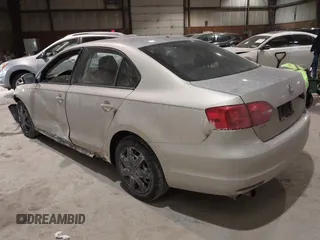2012 Volkswagen Jetta Sedan SE w/Convenience PZEV with VIN 3VWDP7AJ6CM050610, listed as a IAAI auction lot 41435502 with 160,660 mi miles. Bid and sale history available at carsss.com. Image 3.