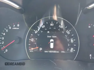 2014 Kia Sorento SX Limited with VIN 5XYKW4A75EG517578, listed as a IAAI auction lot 41769586 with 183,583 mi miles. Bid and sale history available at carsss.com. Image 7.