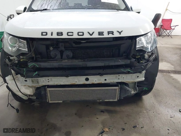 2017 Land Rover Discovery Sport HSE with VIN SALCR2BG1HH643617, listed as a IAAI auction lot 41793243 with NaN miles. Bid and sale history available at carsss.com. Image 6.