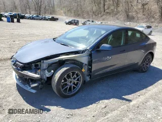 2022 Tesla Model 3 Long Range z VIN 5YJ3E1EB3NF275319, wystawiony jako Copart lot #53672605 z przebiegiem 31 626 mil mil oraz Szkoda całkowita • Salvage title. Historia ofert i sprzedaży dostępna na DreamBid. Obrazek 1.